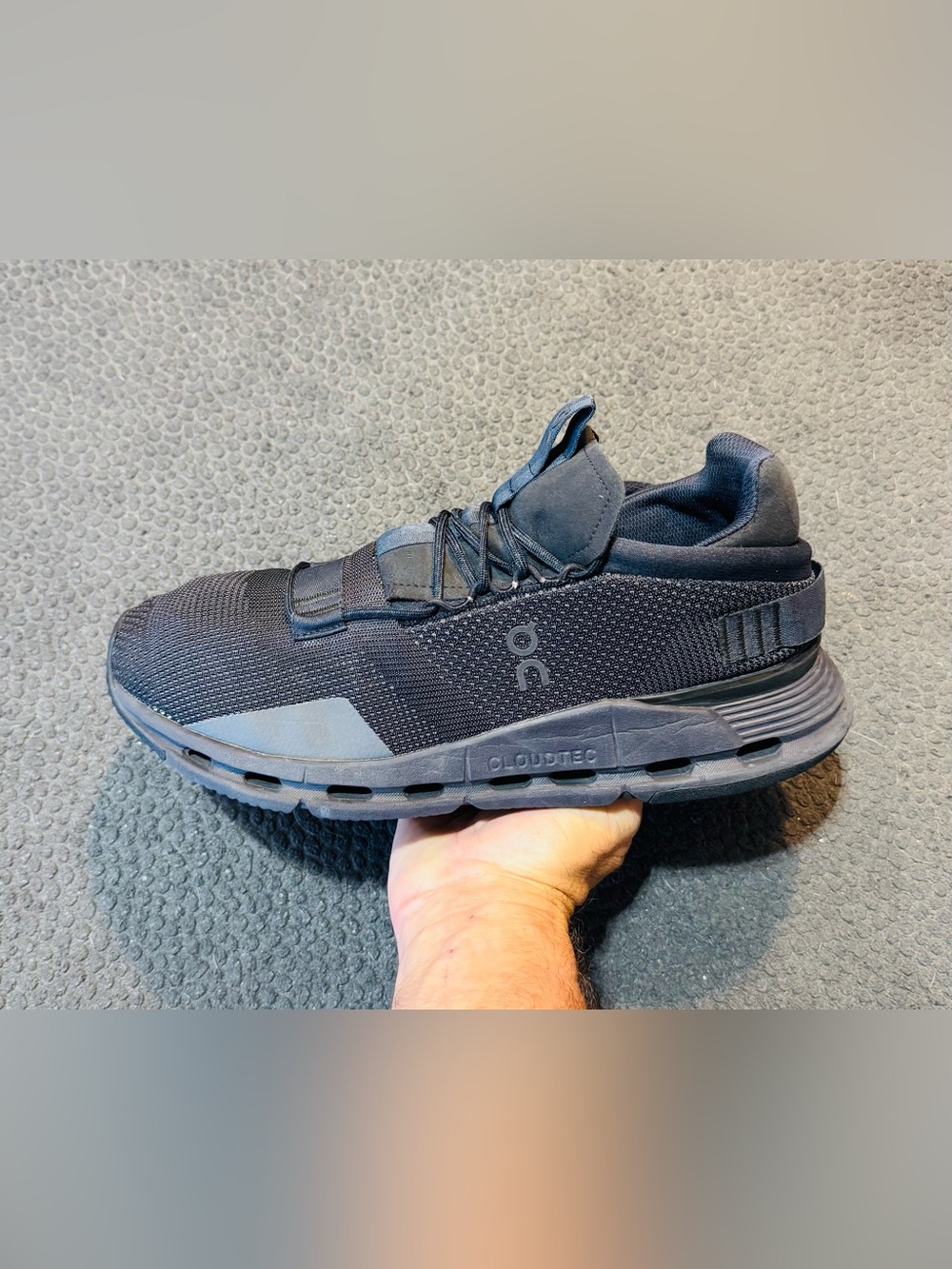 On Running Cloudnova ‘Black Eclipse’ 2021 (Sz 9.5M/11W)